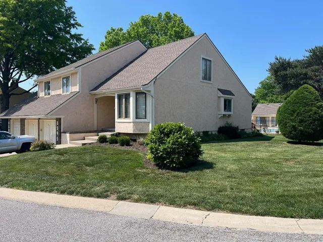 $455,000 | 8545 Westgate Drive, Lenexa, KS 66215
