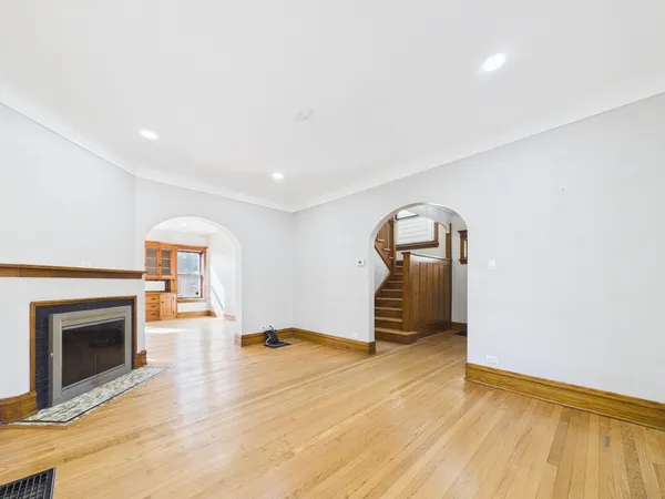 $450,000 | 226 North Austin Boulevard, Oak Park, IL 60302