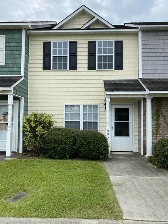 $1,200 | 805 Springwood Drive, Jacksonville, NC 28546