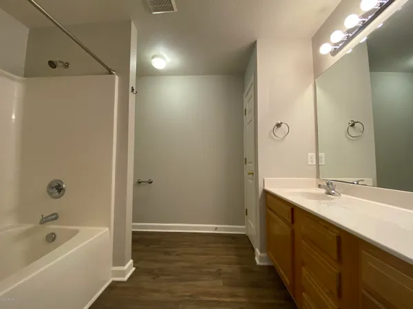 $1,200 | 805 Springwood Drive, Jacksonville, NC 28546