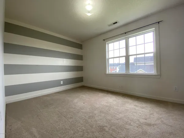 $1,200 | 805 Springwood Drive, Jacksonville, NC 28546