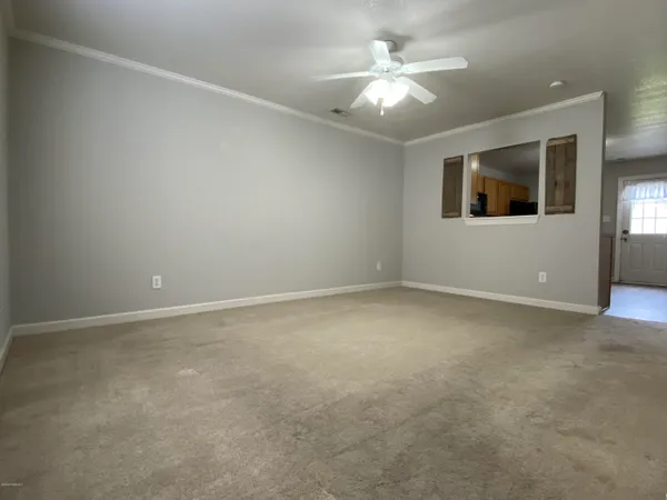 $1,200 | 805 Springwood Drive, Jacksonville, NC 28546