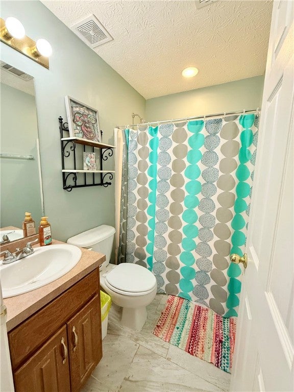 2612 Pear Tree Road Auburn, AL 36879 - Photo 11 of 21 Bathroom 2