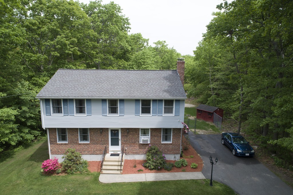 135 Douglas Road Webster, MA 01570 - Photo 2 of 24
