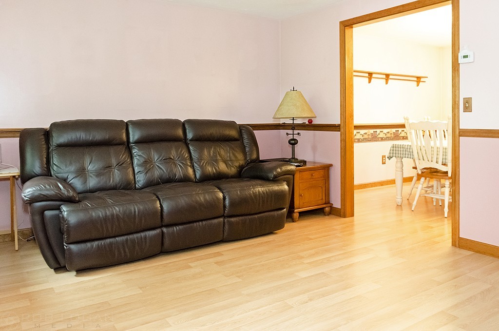 135 Douglas Road Webster, MA 01570 - Photo 8 of 24