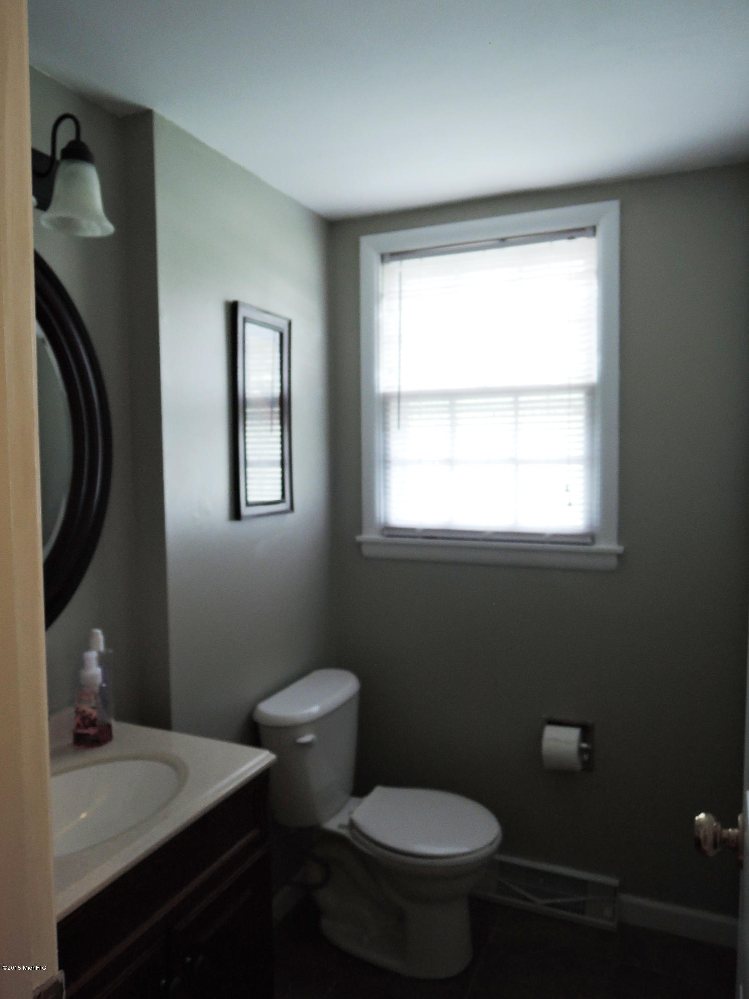 3814 Stonegate Road Kalamazoo, MI 49004 - Photo 11 of 34 3814 Stonegate