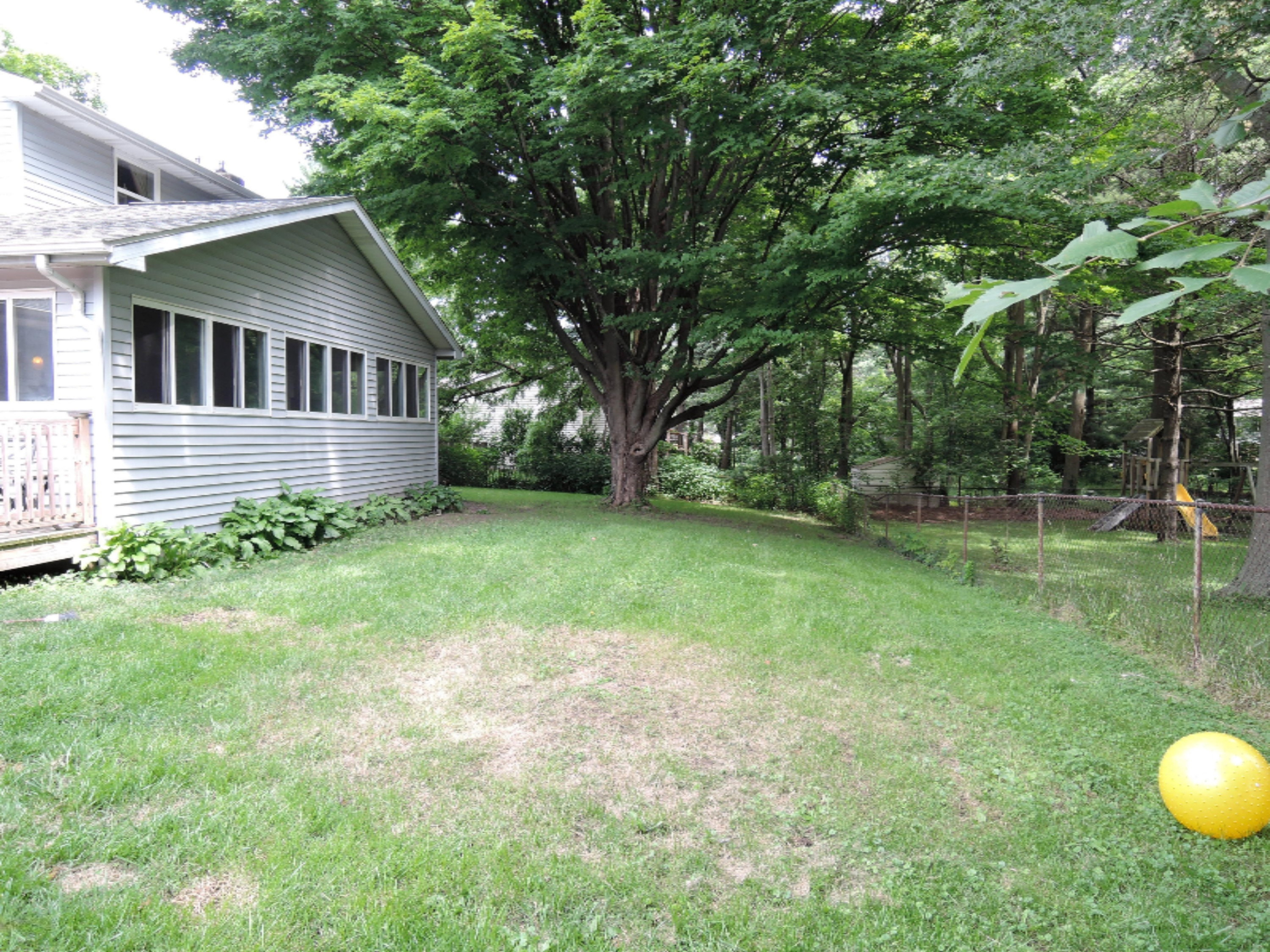3814 Stonegate Road Kalamazoo, MI 49004 - Photo 23 of 34 3814 Stonegate