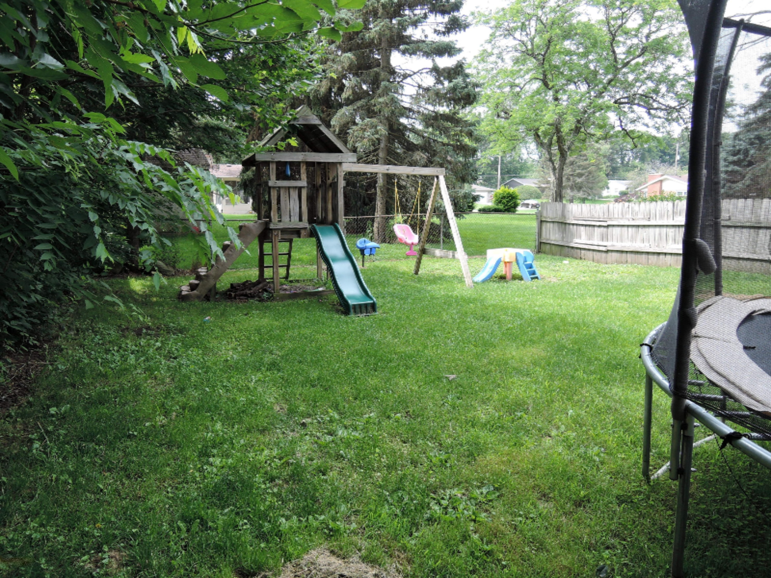 3814 Stonegate Road Kalamazoo, MI 49004 - Photo 24 of 34 3814 Stonegate