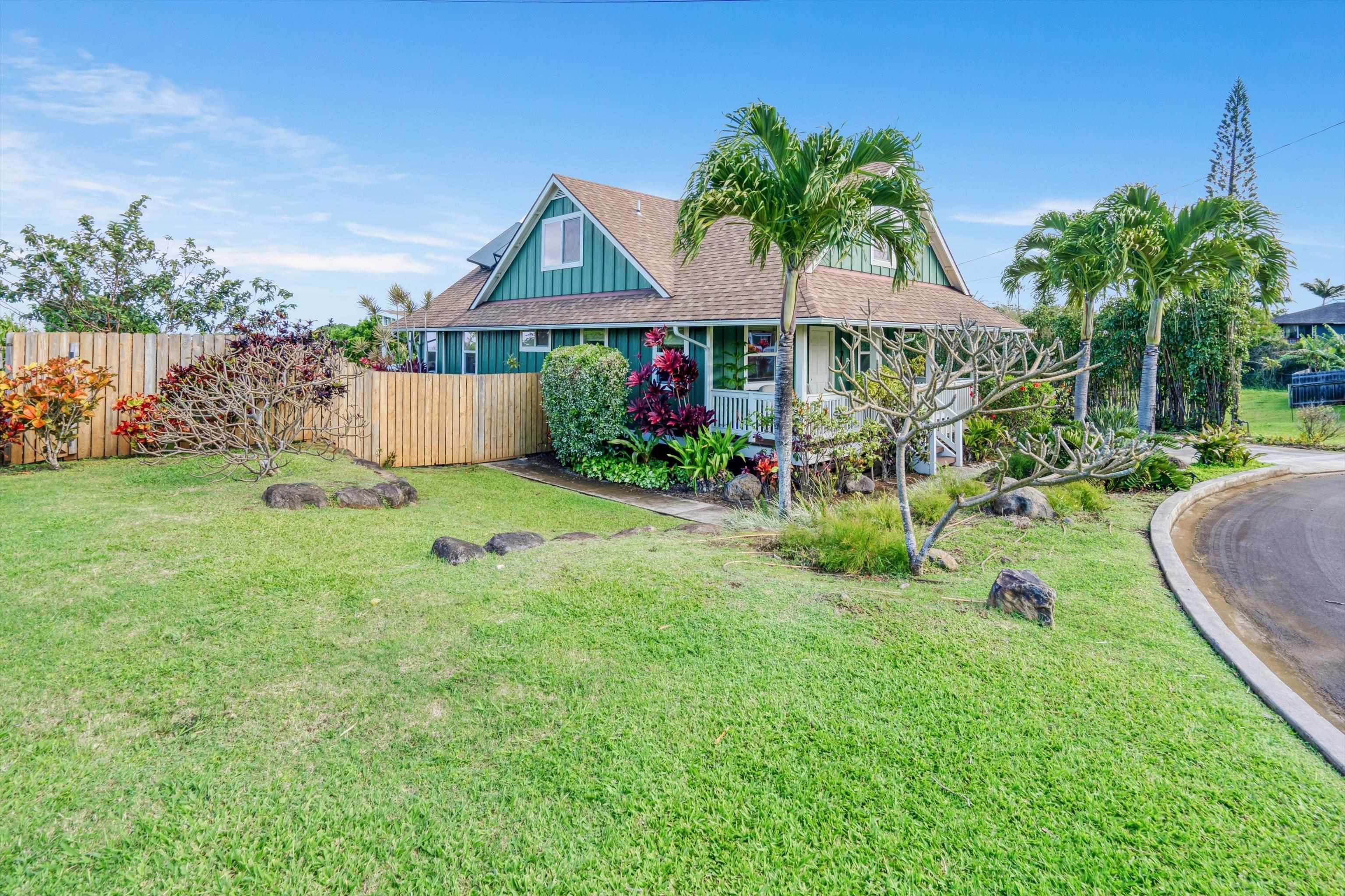 51 Kanoenoe Loop, Unit 19 Haiku, HI 96708 - Photo 37 of 50