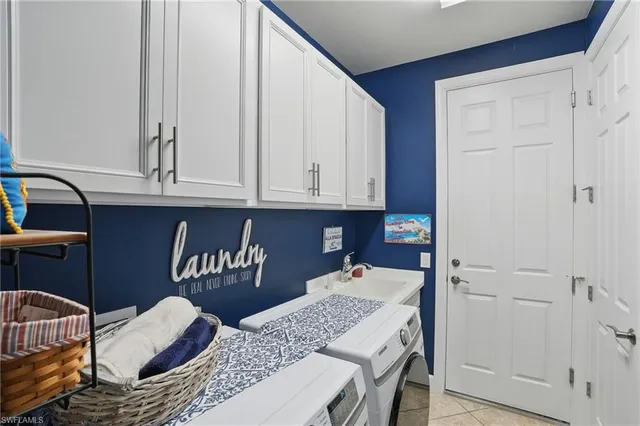 $529,000 | 7602 Jacaranda Lane, Naples, FL 34114