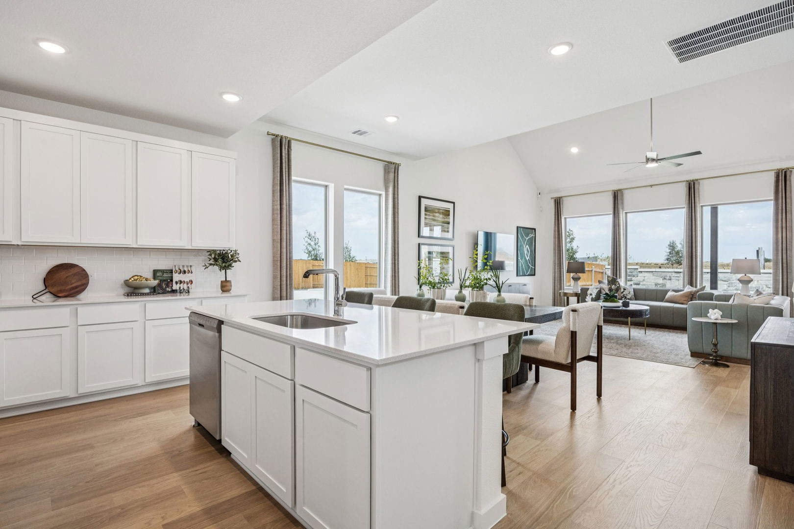 31106 Rena Coast Drive Huffman, TX 77336 - Photo 5 of 28 Kitchen in the Trinity home plan by Trophy Signature Homes – REPRESENTATIVE PHOTO