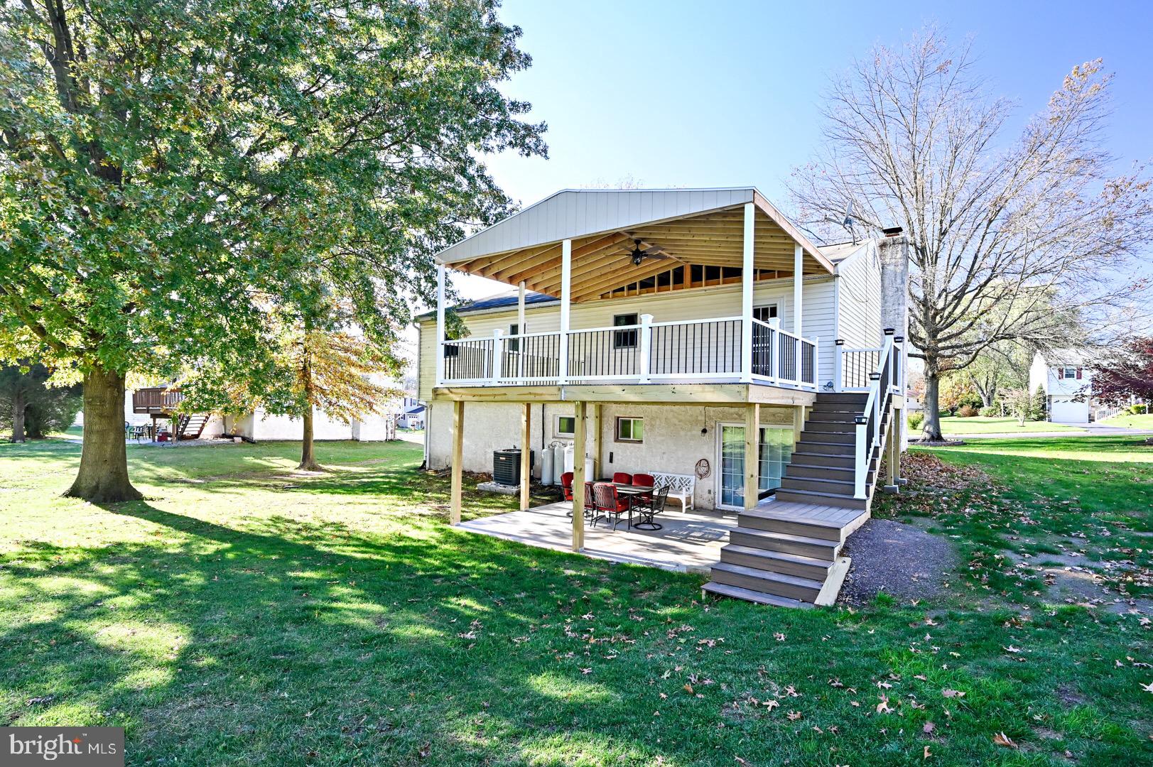 1426 Woodmere Road Pottstown, PA 19464 - Photo 5 of 30