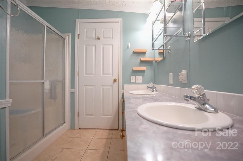 11100 Coble Road Charlotte, NC 28227 - Photo 14 of 41 Gallery Image 14