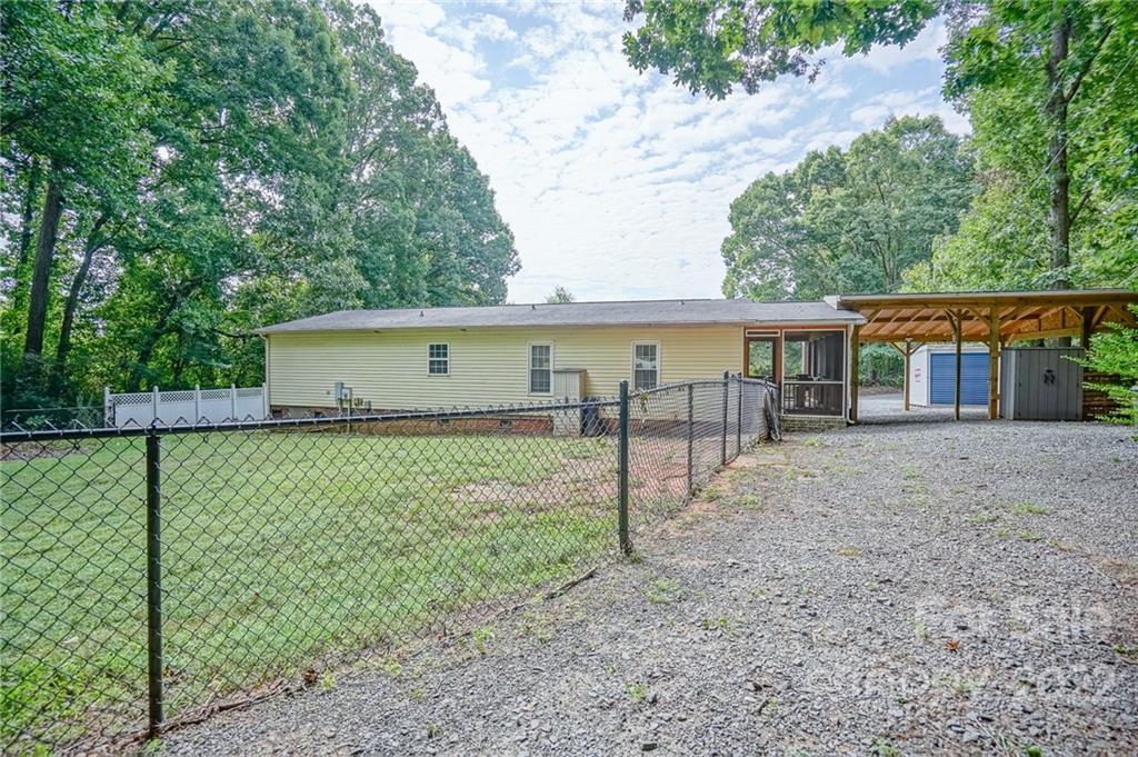 11100 Coble Road Charlotte, NC 28227 - Photo 36 of 41 Gallery Image 36