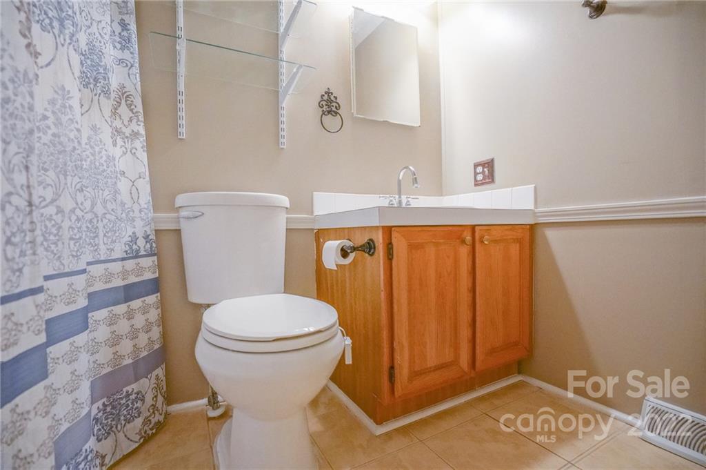 11100 Coble Road Charlotte, NC 28227 - Photo 8 of 41 Gallery Image 8