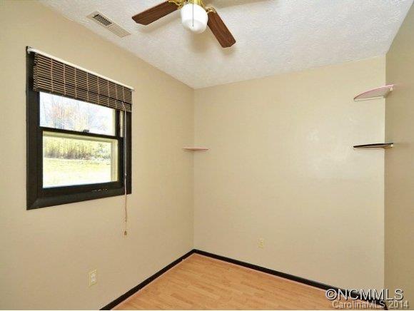 402 Elbert Burnett Road Canton, NC 28716 - Photo 4 of 11