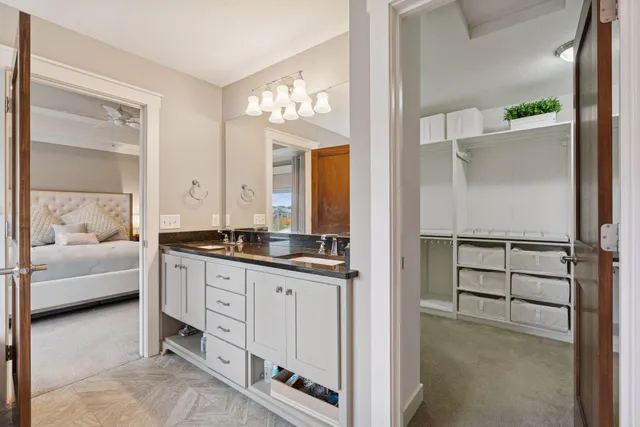 $844,900 | 2559 Woods Drive, Victoria, MN 55386