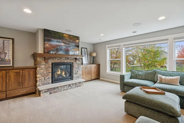 $844,900 | 2559 Woods Drive, Victoria, MN 55386