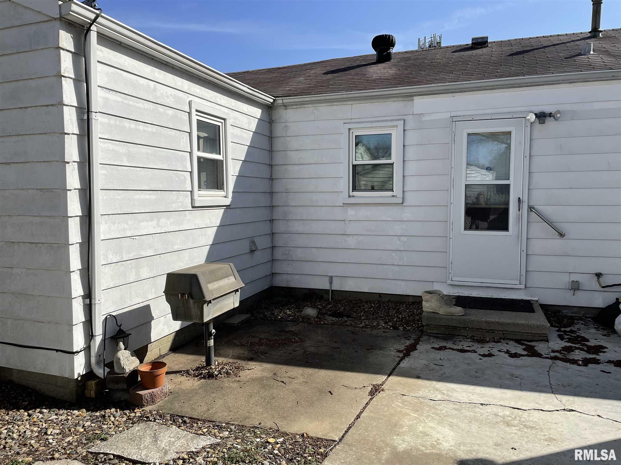 309 East Stanford Avenue Springfield, IL 62703 - Photo 17 of 17 Gallery Image 17