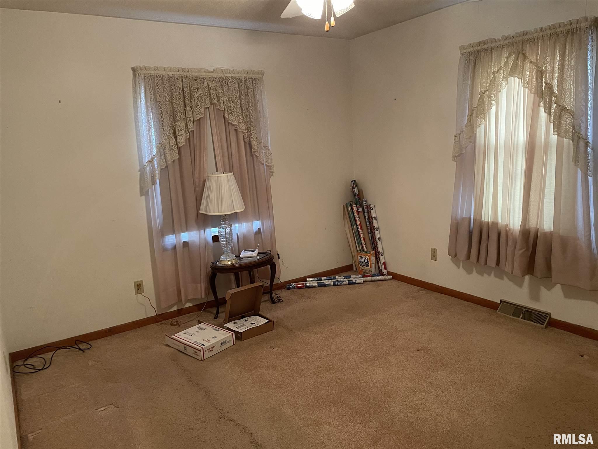 309 East Stanford Avenue Springfield, IL 62703 - Photo 9 of 17 Gallery Image 9