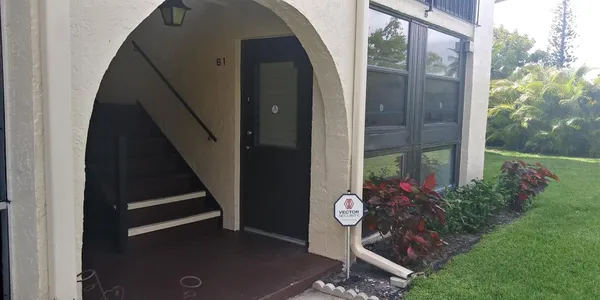 $1,900 | 5971 La Pinata Boulevard, Unit B1, Greenacres, FL 33463