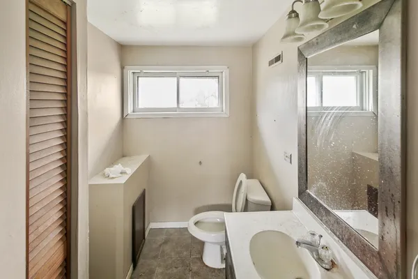 $295,000 | 15311 Illinois Rte 59, Plainfield, IL 60544