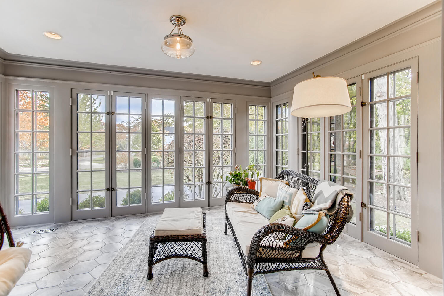 950 Eastwood Road Glencoe, IL 60022 - Photo 15 of 52