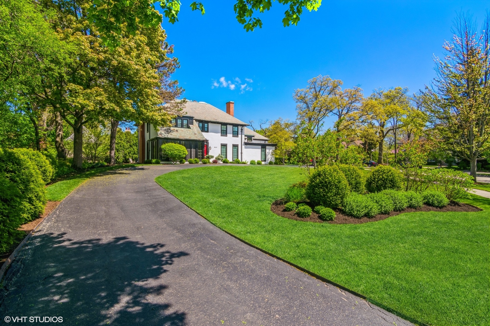 950 Eastwood Road Glencoe, IL 60022 - Photo 3 of 52