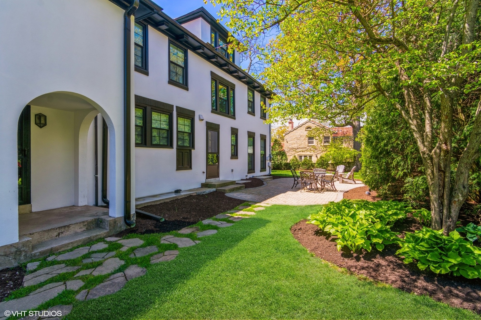 950 Eastwood Road Glencoe, IL 60022 - Photo 48 of 52