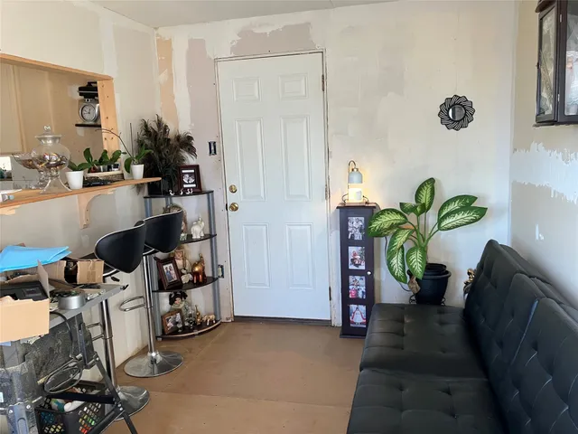 $170,000 | 106 Avalon, Palacios, TX 77465