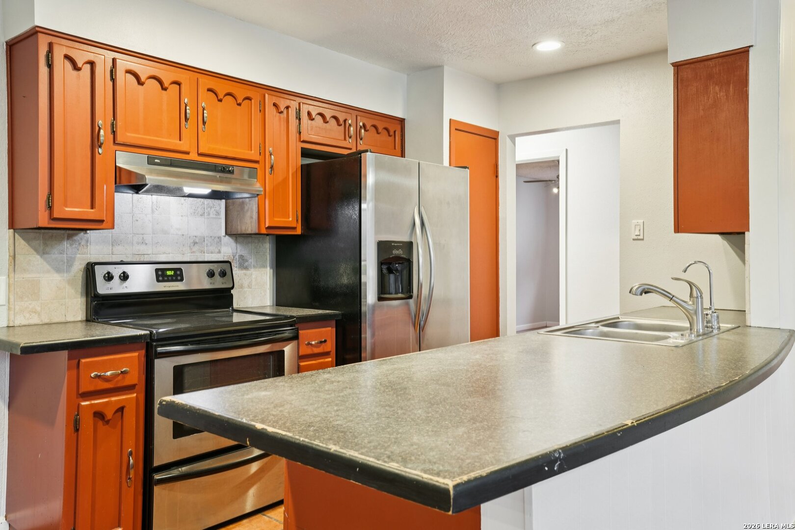 6306 Sunview Street Leon Valley, TX 78238 - Photo 14 of 40