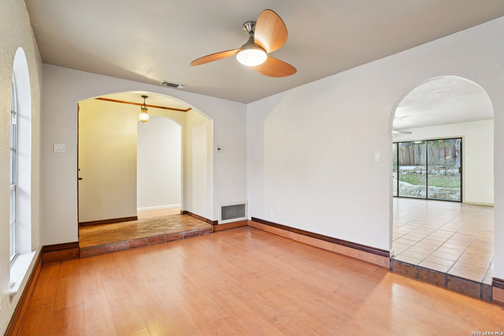 6306 Sunview Street Leon Valley, TX 78238 - Photo 17 of 40