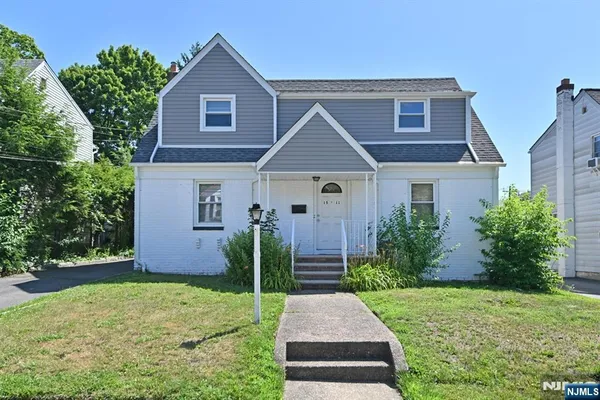 $649,900 | 15-11 Parmelee Avenue, Fair Lawn, NJ 07410