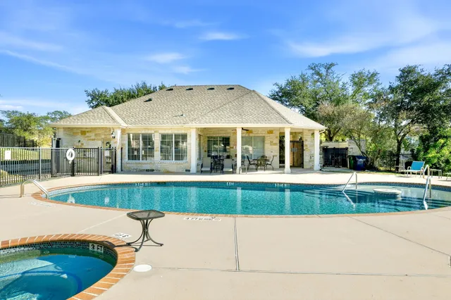 $328,000 | 1900 Scofield Ridge Parkway, Unit 203, Austin, TX 78727