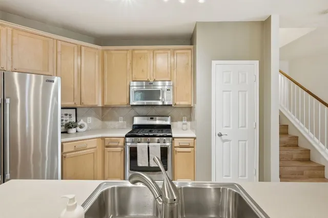 $329,000 | 1900 Scofield Ridge Parkway, Unit 203, Austin, TX 78727