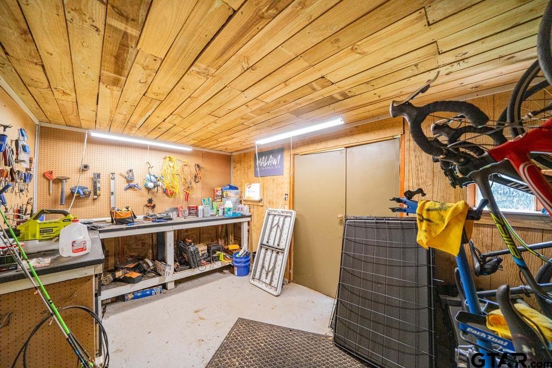 607 Green Oak Drive Longview, TX 75604 - Photo 38 of 48