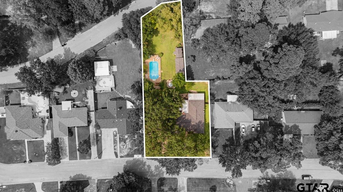 607 Green Oak Drive Longview, TX 75604 - Photo 47 of 48 an aerial view of residential house with outdoor space and swimming pool