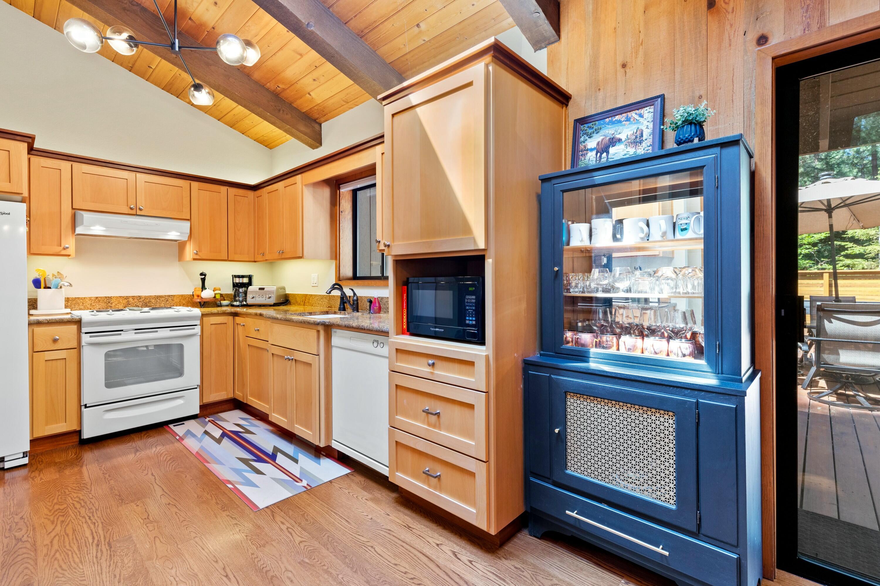 70615 Pasque Flower, Unit SM110 Black Butte Ranch, OR 97759 - Photo 11 of 29 tempImageLNXfCu