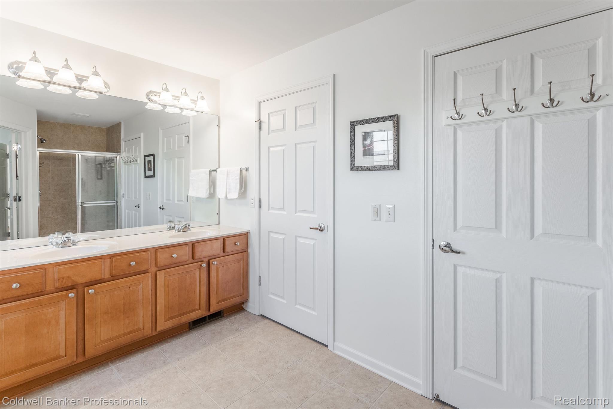 49760 Potomac Road Canton, MI 48188 - Photo 27 of 37 Gallery Image 27