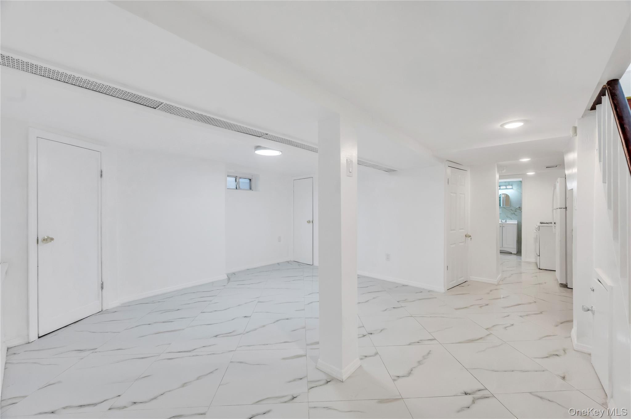 194-19 115th Road Queens, NY 11412 - Photo 31 of 37