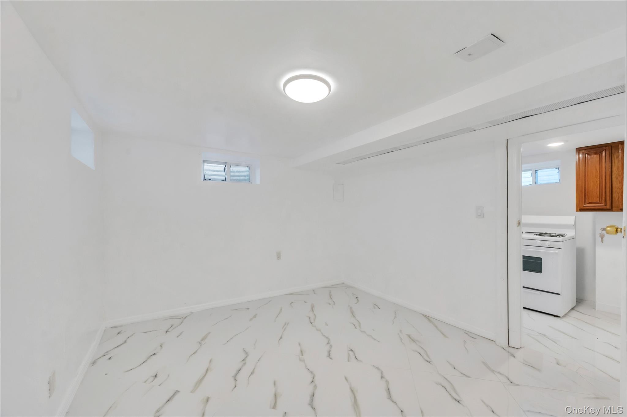 194-19 115th Road Queens, NY 11412 - Photo 32 of 37