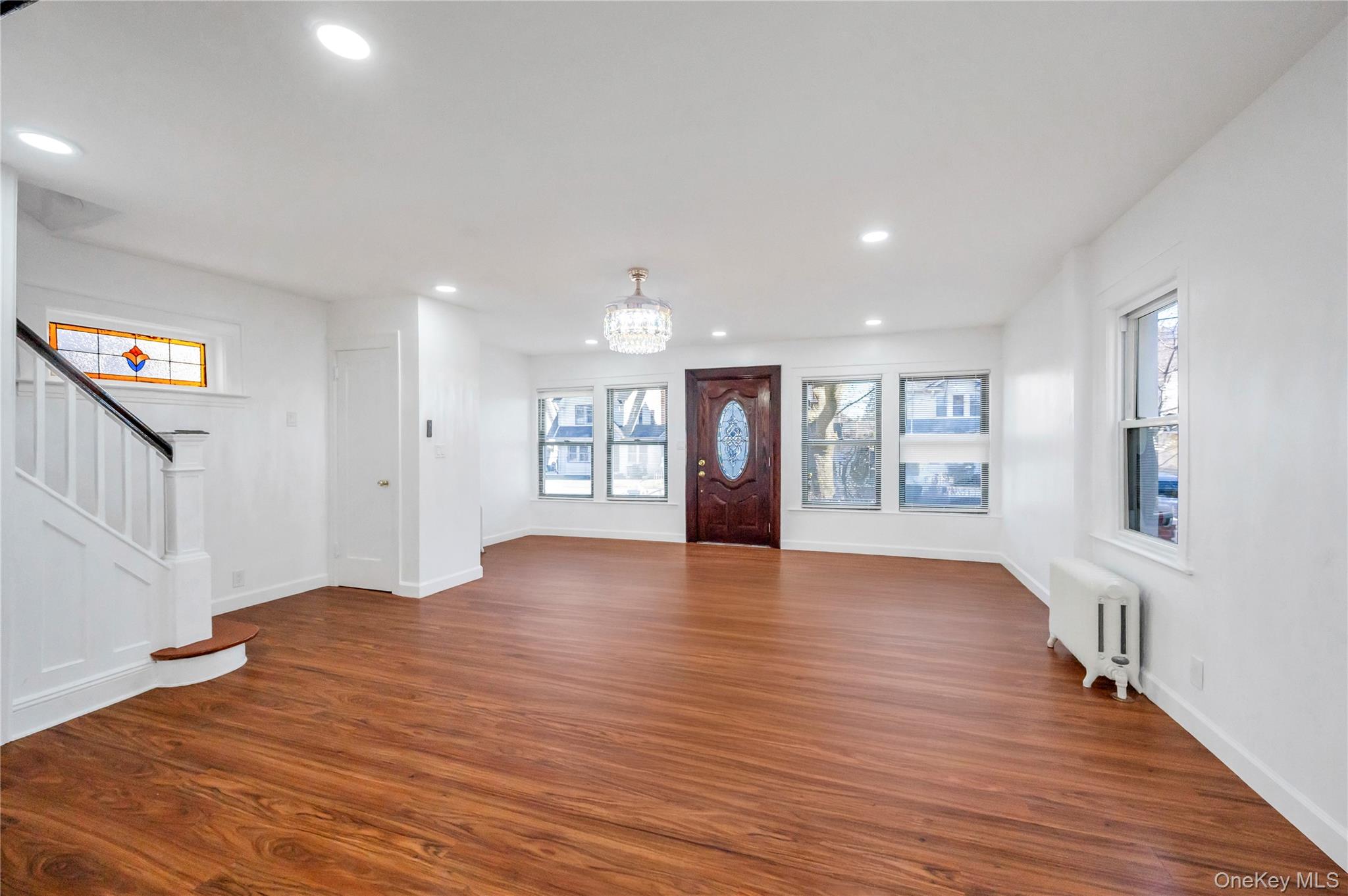 194-19 115th Road Queens, NY 11412 - Photo 9 of 37