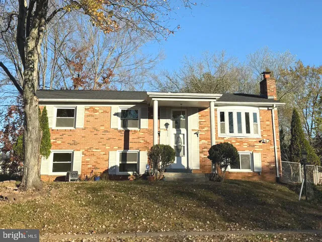 $2,800 | 4224 Evergreen Drive, Woodbridge, VA 22193