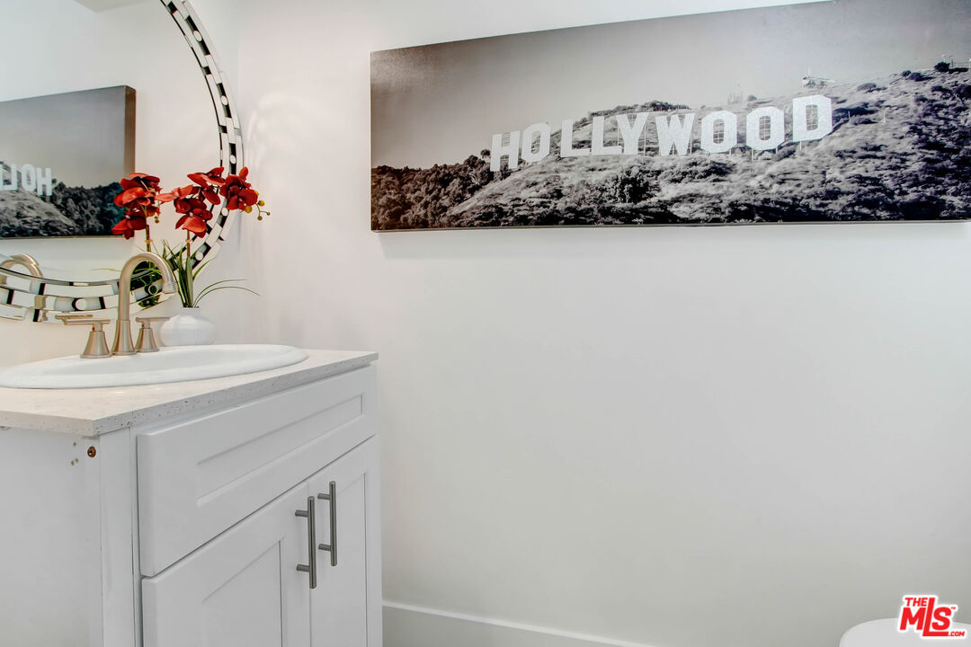 4166 Crisp Canyon Road Sherman Oaks, CA 91403 - Photo 21 of 55