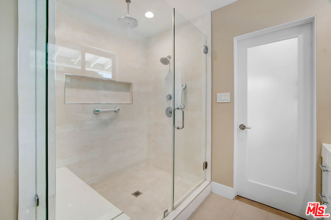 4166 Crisp Canyon Road Sherman Oaks, CA 91403 - Photo 27 of 55