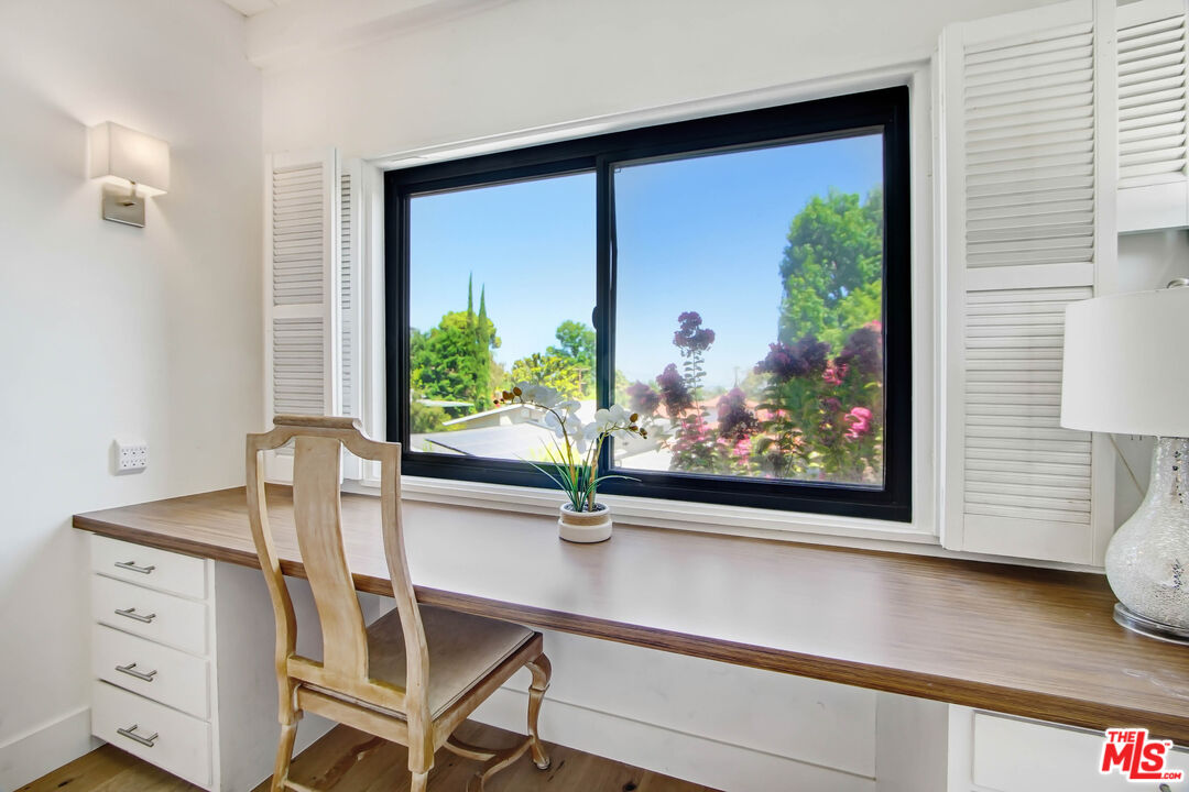 4166 Crisp Canyon Road Sherman Oaks, CA 91403 - Photo 40 of 55