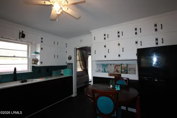 $219,000 | 626 North Railroad Avenue, Brunson, SC 29911