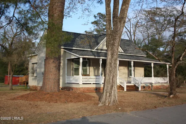$219,000 | 626 North Railroad Avenue, Brunson, SC 29911