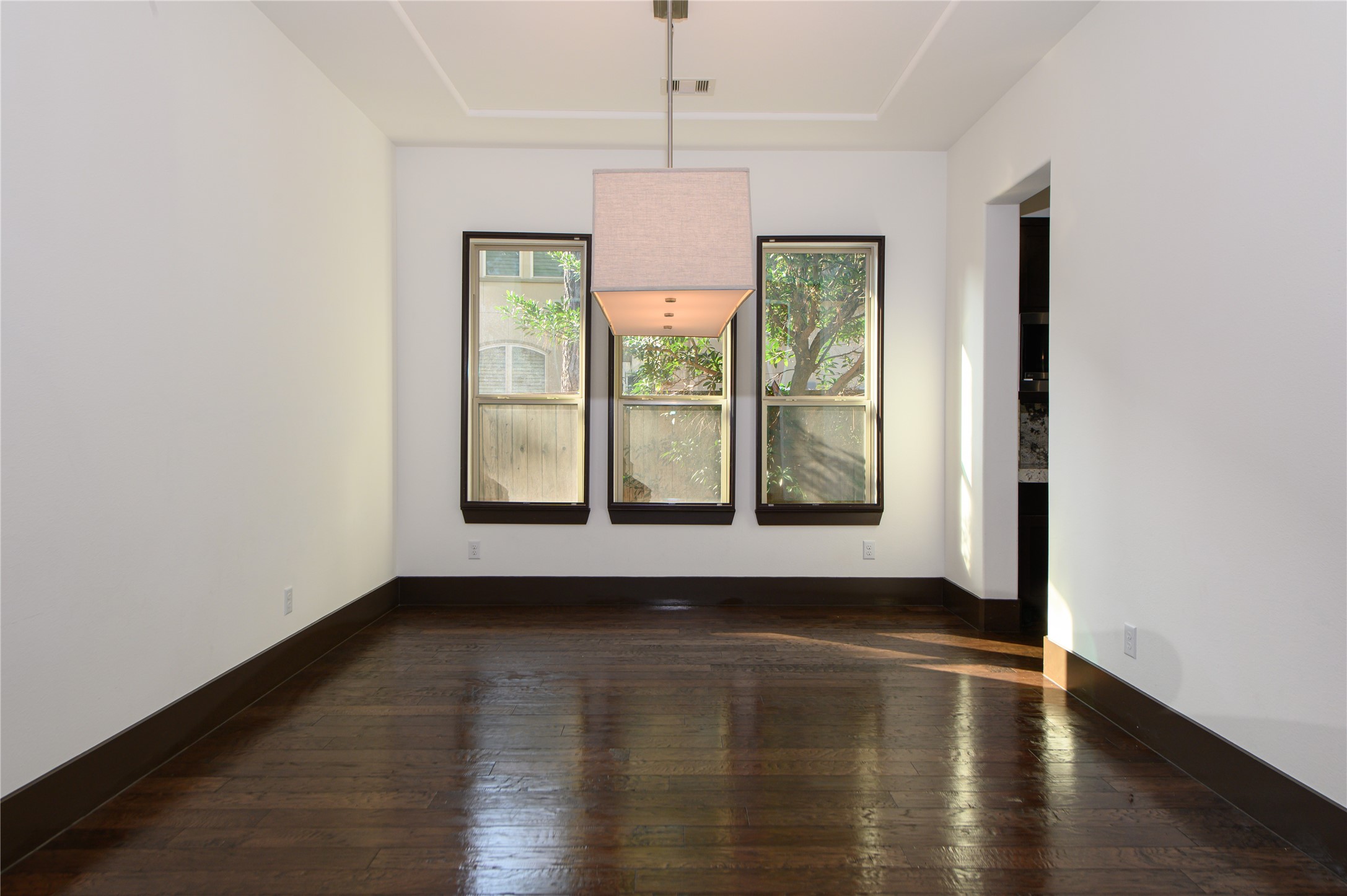 30 Freestone Stream Place Spring, TX 77389 - Photo 22 of 43 FORMAL LIVING ROOM