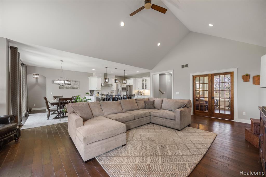 1535 Townsend Road Leonard, MI 48367 - Photo 33 of 73